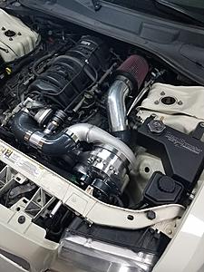Supercharged 300c install-engine-pay-complete-hot-air.jpg